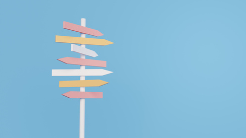 Signpost showing blank arrows pointing different directions